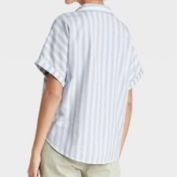 Universal Thread striped short sleeve buttoned camp shirt - Picture 3 of 9
